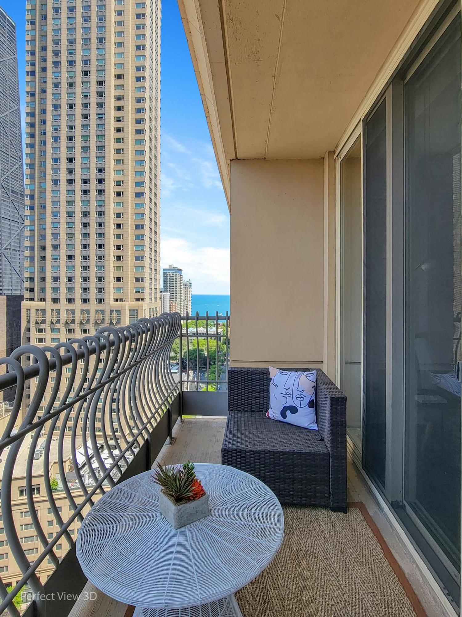 The Bernardin Gold Coast Luxury Apartments Near Magnificent Mile Chicago Bagian luar foto